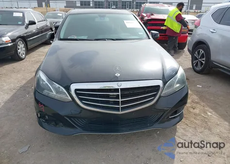 2014 Mercedes-Benz E 350 4Matic z USA, uszkodzony, nr VIN WDDHF8JB8EA881330